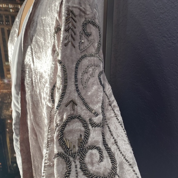 CHICO’S - jacket: velvet open silver lined l/s w designed silver beads - 1 / 12 - Picture 12 of 16